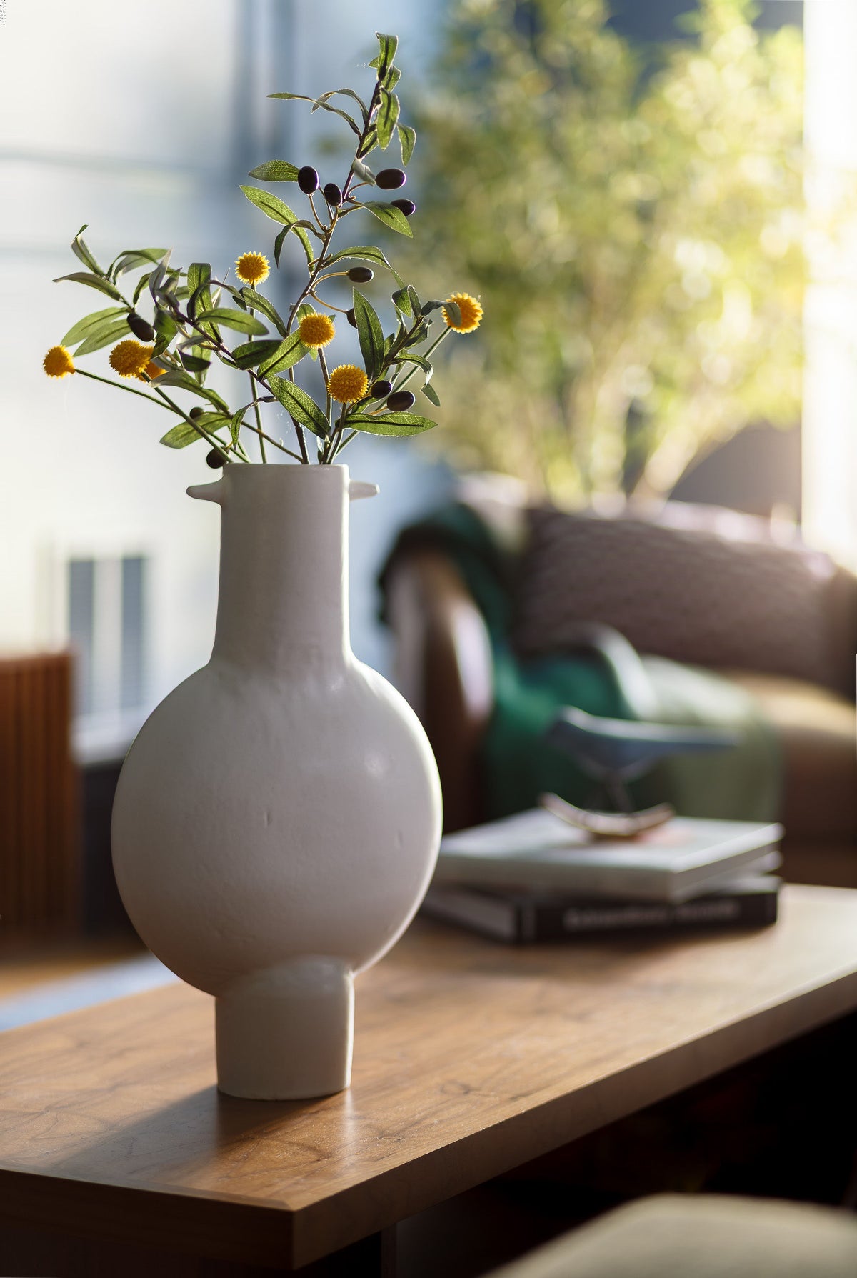 Silhouette Modern Ceramic Vase