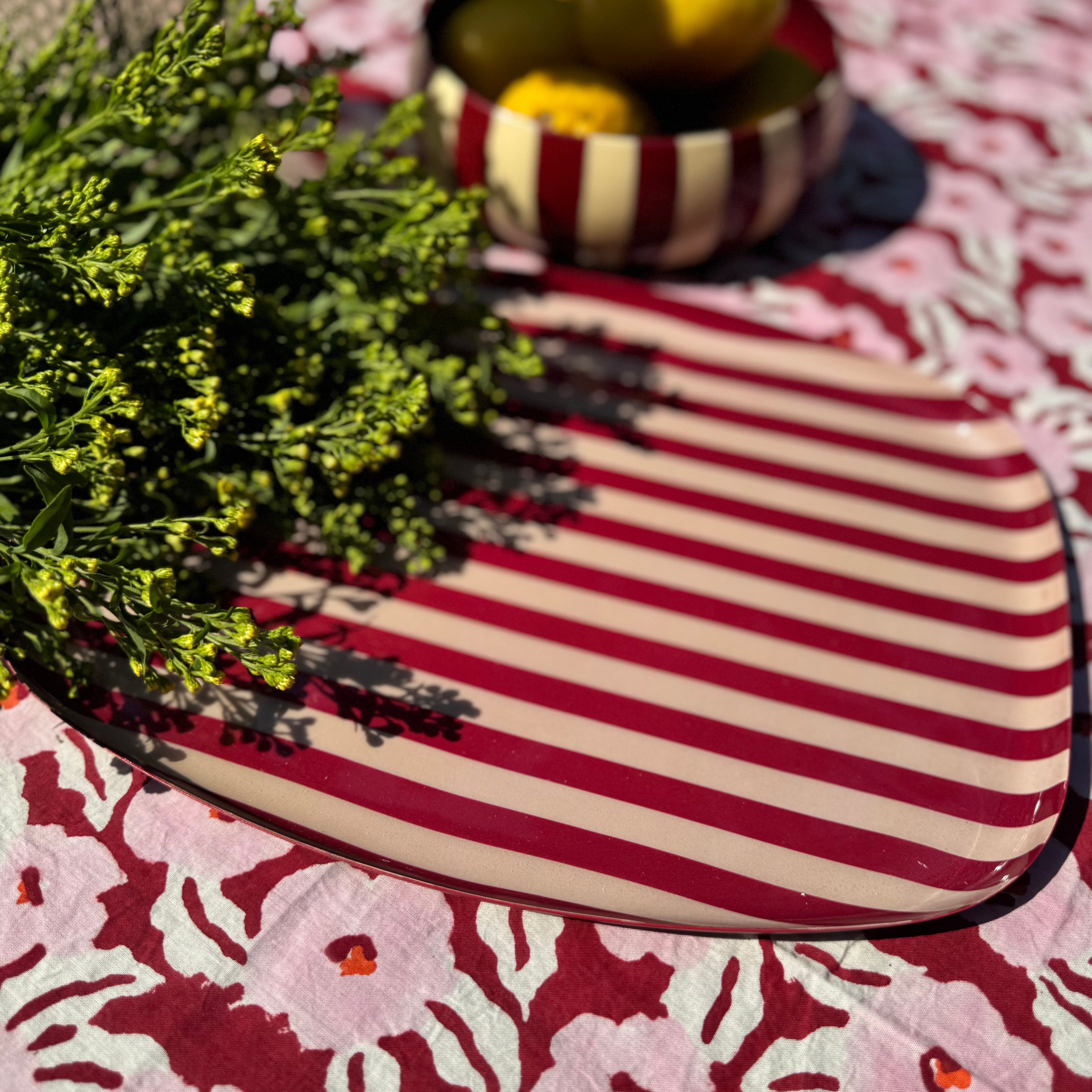 Rondo Striped Off White & Bordeaux Tray